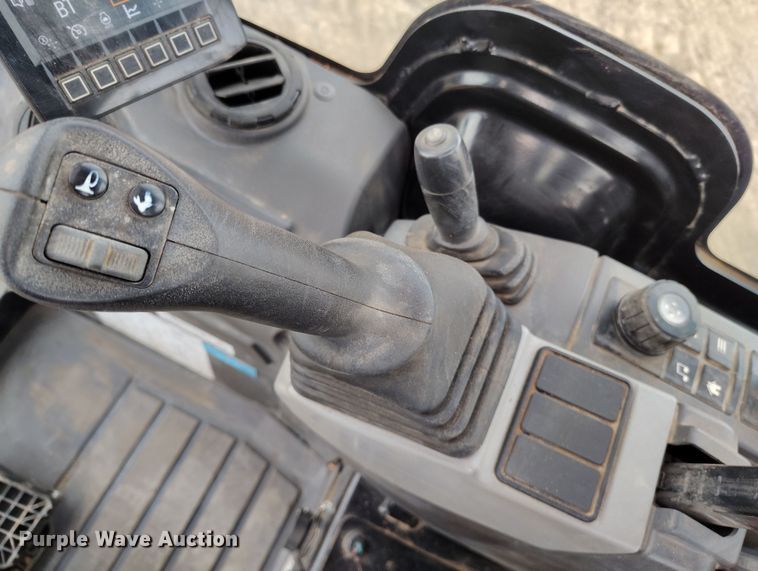 image for item DV6652 2019 Caterpillar 302CR mini excavator