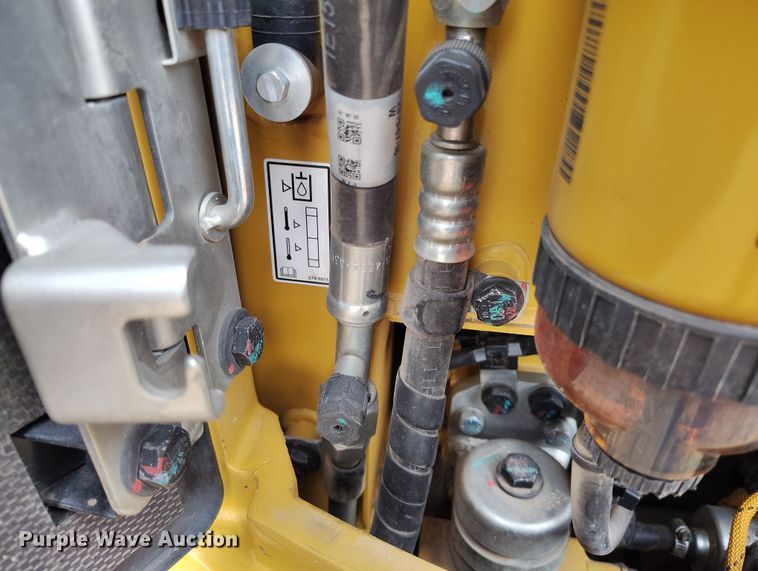 image for item DV6652 2019 Caterpillar 302CR mini excavator