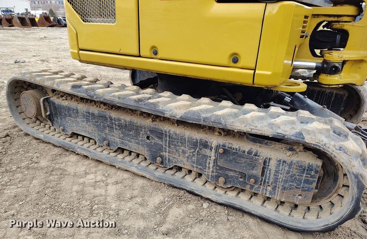 image for item DV6652 2019 Caterpillar 302CR mini excavator