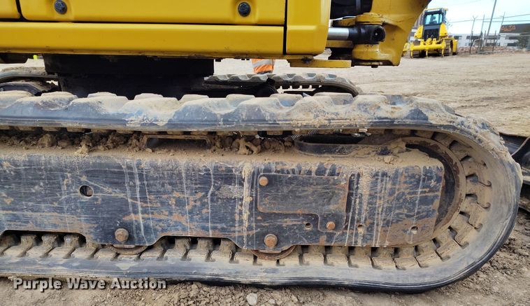 image for item DV6652 2019 Caterpillar 302CR mini excavator