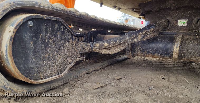 image for item DV6652 2019 Caterpillar 302CR mini excavator