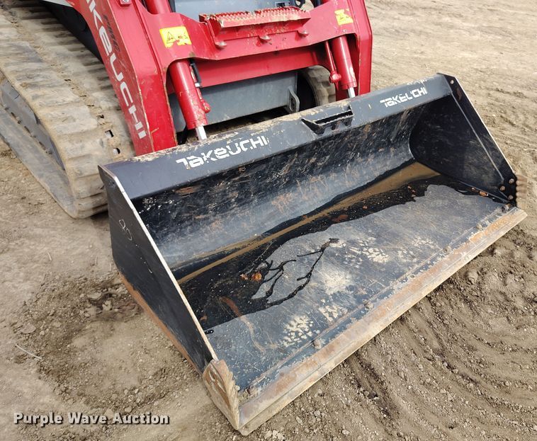 image for item DV6655 2021 Takeuchi TL12V2 tracked skid steer loader