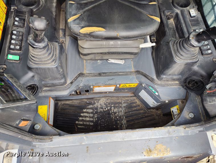 image for item DV6655 2021 Takeuchi TL12V2 tracked skid steer loader