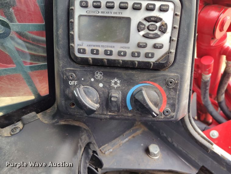 image for item DV6655 2021 Takeuchi TL12V2 tracked skid steer loader