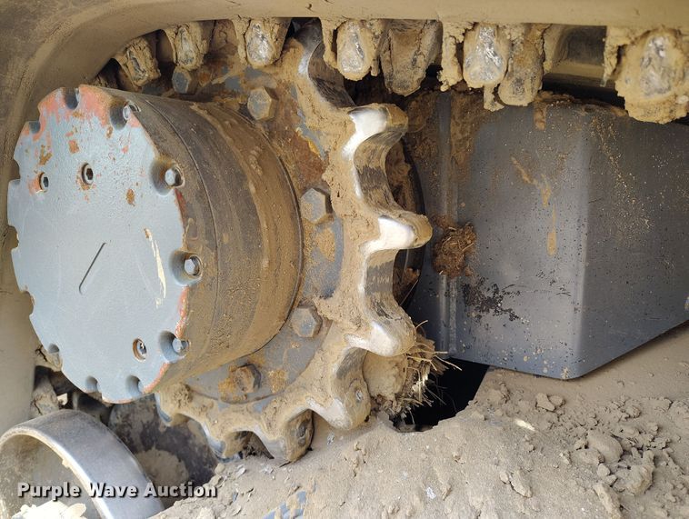 image for item DV6655 2021 Takeuchi TL12V2 tracked skid steer loader