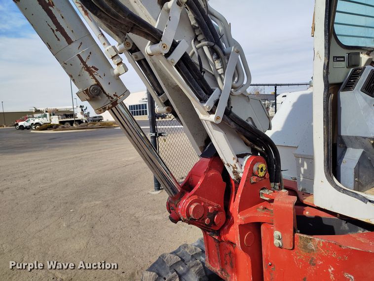 image for item DV6656 2006 Takeuchi TB53FR mini excavator