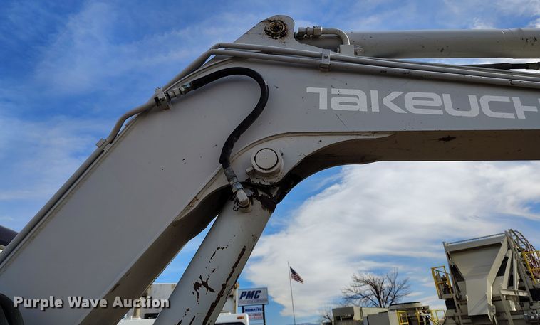 image for item DV6656 2006 Takeuchi TB53FR mini excavator