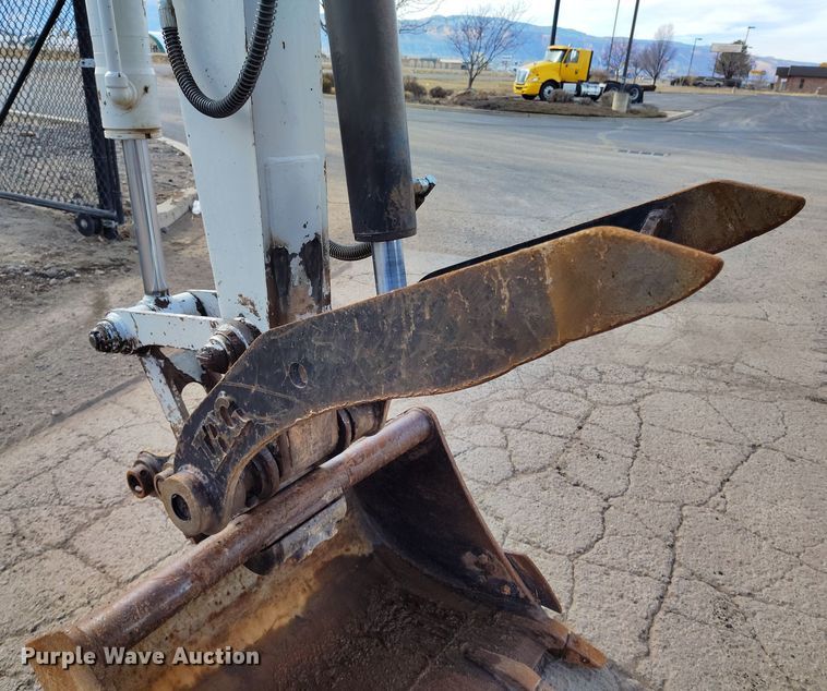 image for item DV6656 2006 Takeuchi TB53FR mini excavator