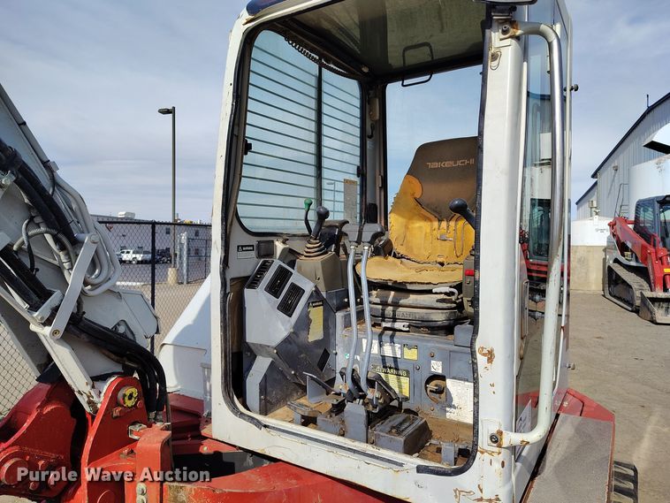 image for item DV6656 2006 Takeuchi TB53FR mini excavator