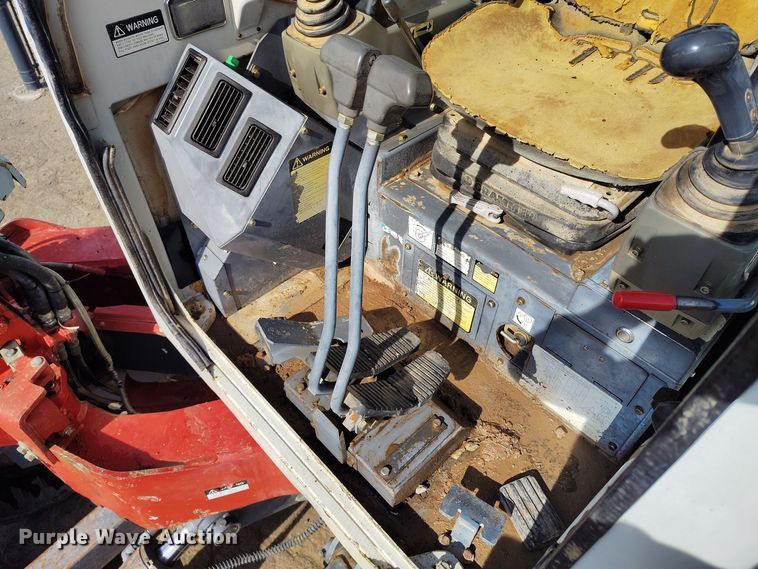 image for item DV6656 2006 Takeuchi TB53FR mini excavator