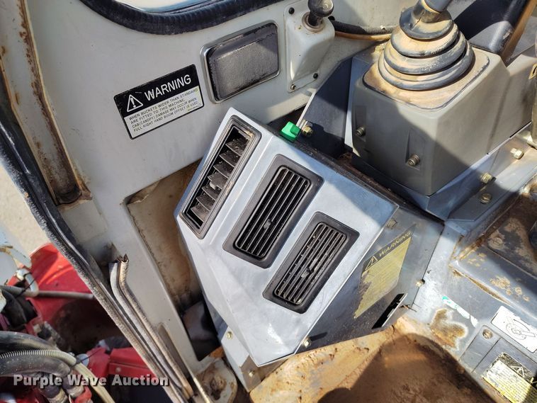 image for item DV6656 2006 Takeuchi TB53FR mini excavator