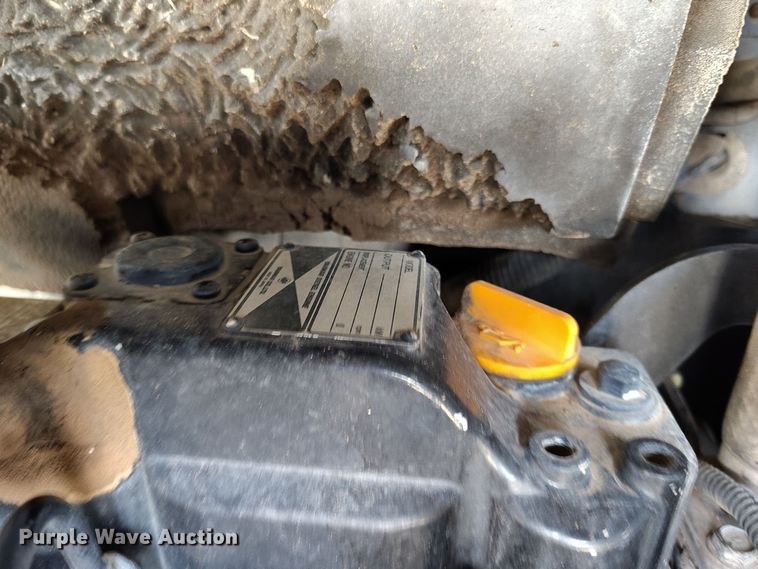 image for item DV6656 2006 Takeuchi TB53FR mini excavator