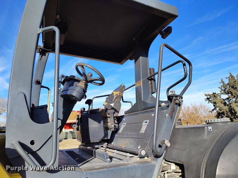 image for item DV6676 2006 Bomag BW 190 AD-4 double drum vibratory roller