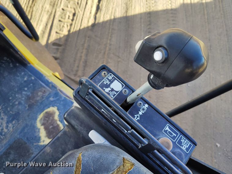 image for item DV6676 2006 Bomag BW 190 AD-4 double drum vibratory roller