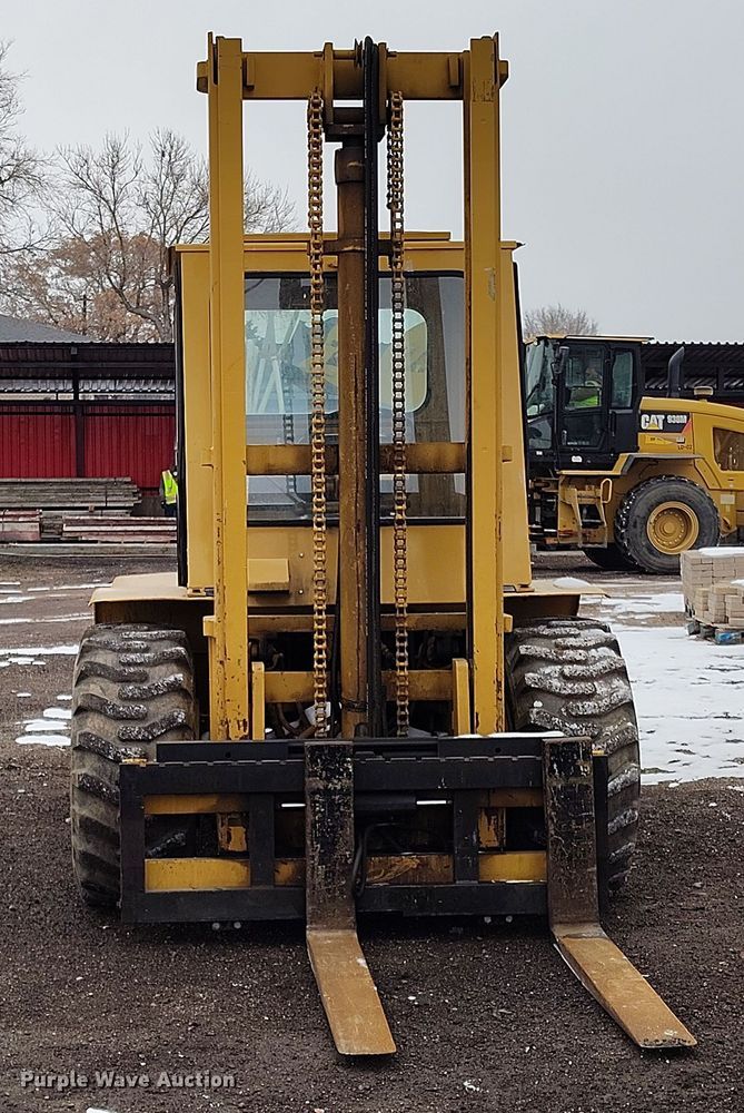 image for item DV6693 1979 Clark IT80 forklift