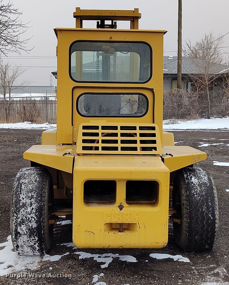 image for item DV6693 1979 Clark IT80 forklift
