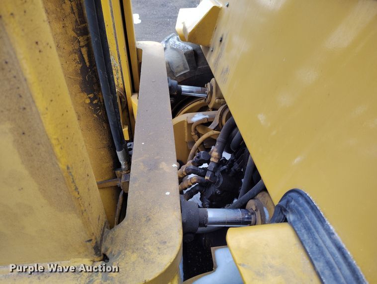 image for item DV6693 1979 Clark IT80 forklift