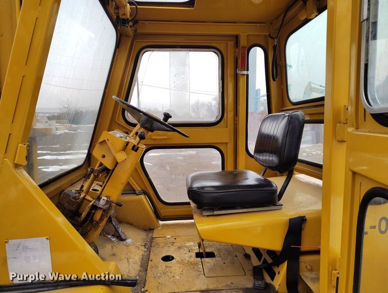 image for item DV6693 1979 Clark IT80 forklift