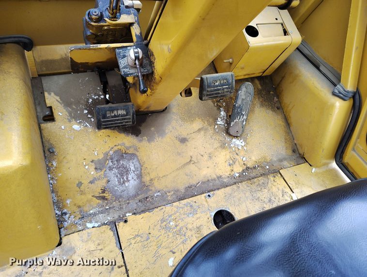 image for item DV6693 1979 Clark IT80 forklift