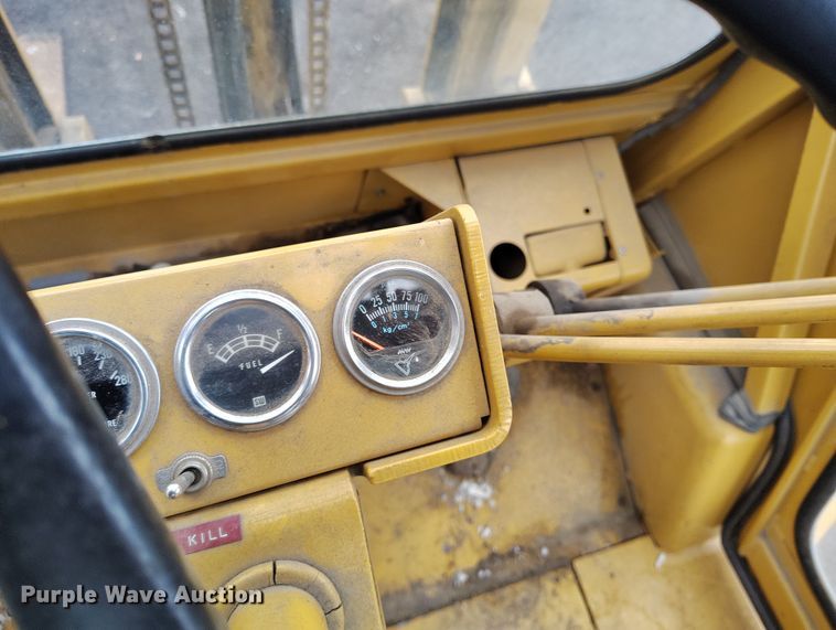 image for item DV6693 1979 Clark IT80 forklift