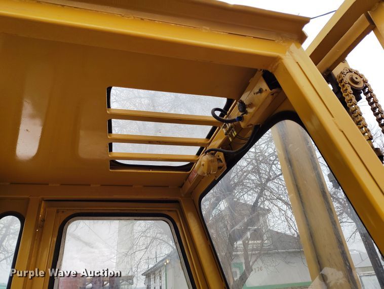 image for item DV6693 1979 Clark IT80 forklift