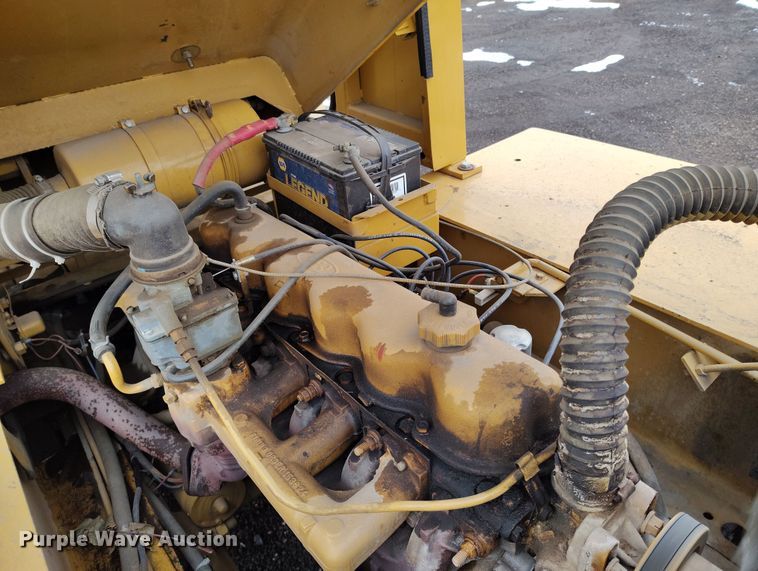 image for item DV6693 1979 Clark IT80 forklift