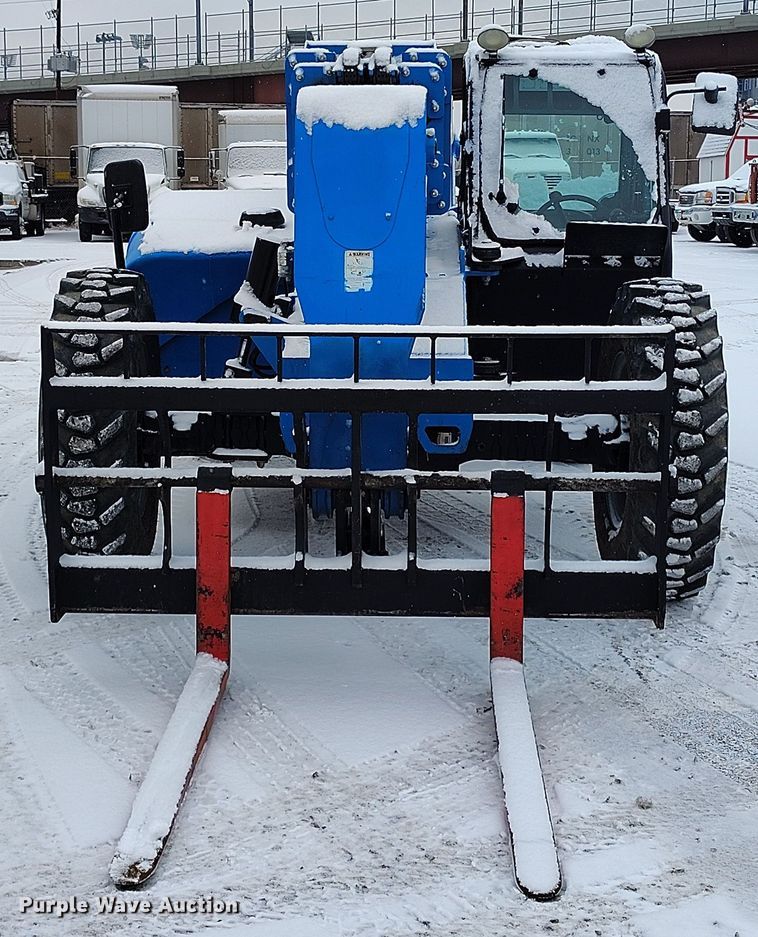 image for item DV6697 2014 Genie  GTH844 telehandler