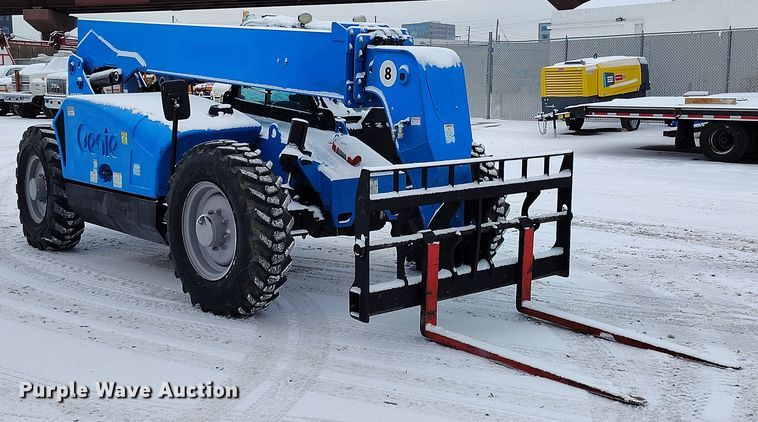 image for item DV6697 2014 Genie  GTH844 telehandler