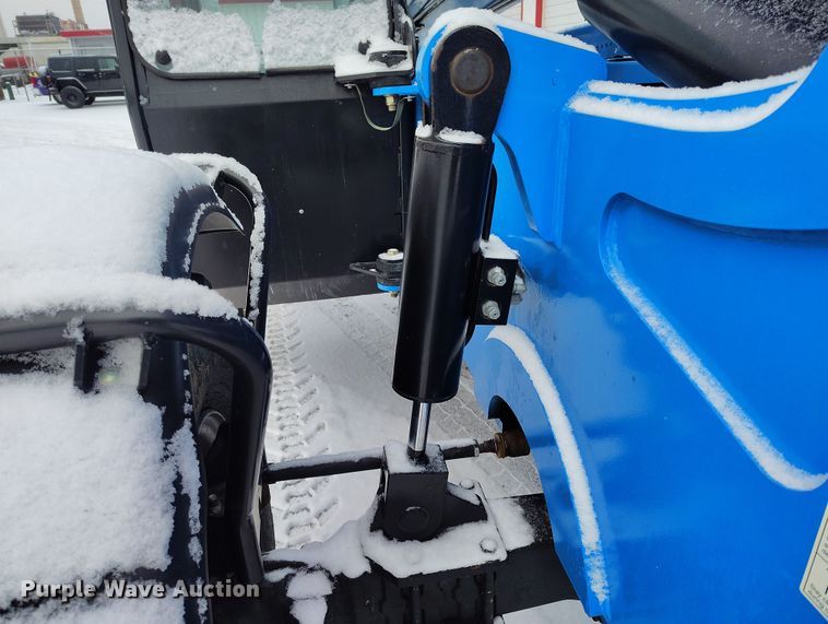 image for item DV6697 2014 Genie  GTH844 telehandler