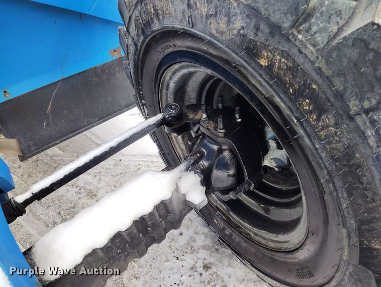 image for item DV6697 2014 Genie  GTH844 telehandler