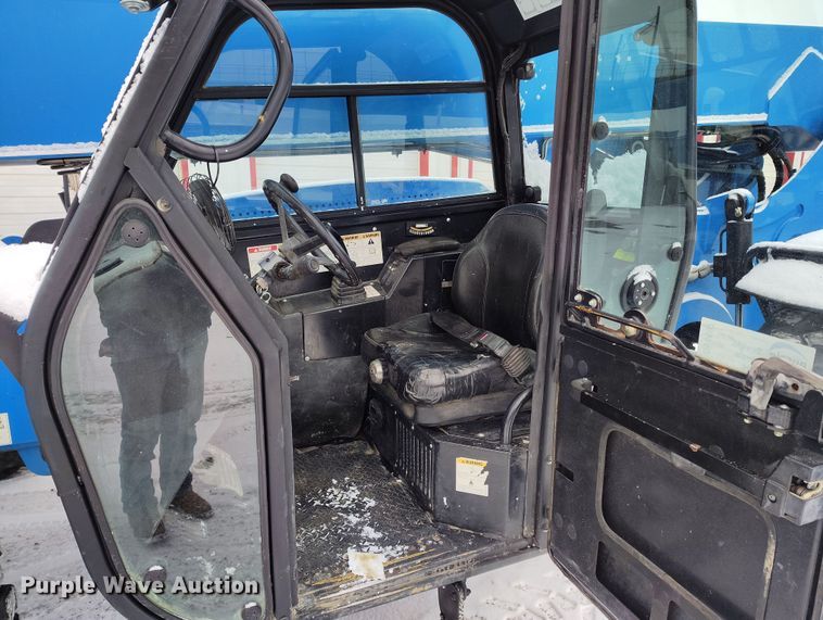 image for item DV6697 2014 Genie  GTH844 telehandler