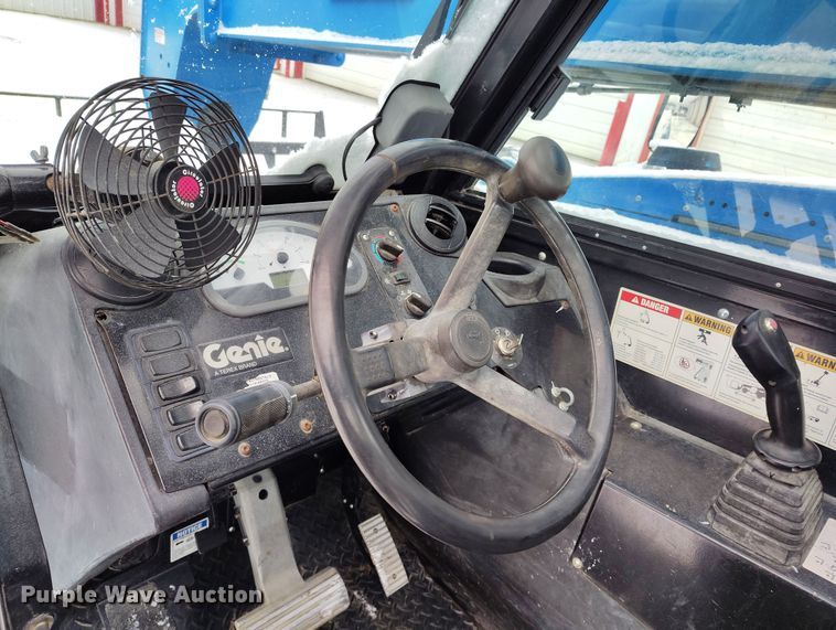 image for item DV6697 2014 Genie  GTH844 telehandler