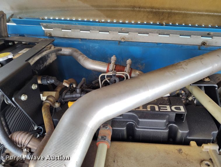 image for item DV6697 2014 Genie  GTH844 telehandler