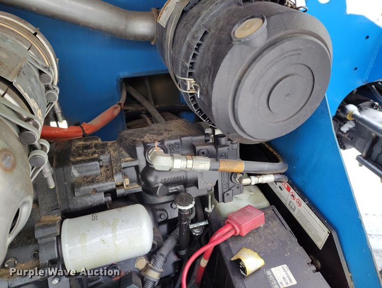 image for item DV6697 2014 Genie  GTH844 telehandler