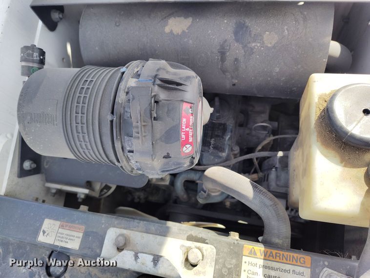 image for item DV6699 2020 Bobcat MT55 compact utility loader