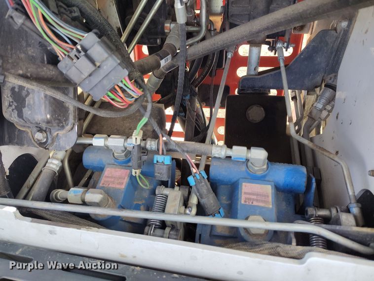 image for item DV6699 2020 Bobcat MT55 compact utility loader