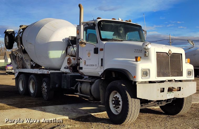 image for item DV6701 2006 International Paystar 5500i ready mix truck