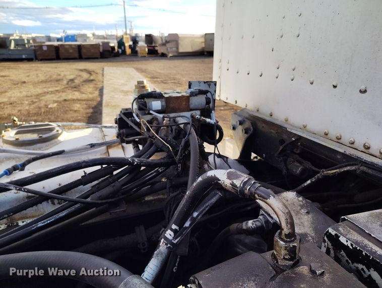image for item DV6701 2006 International Paystar 5500i ready mix truck