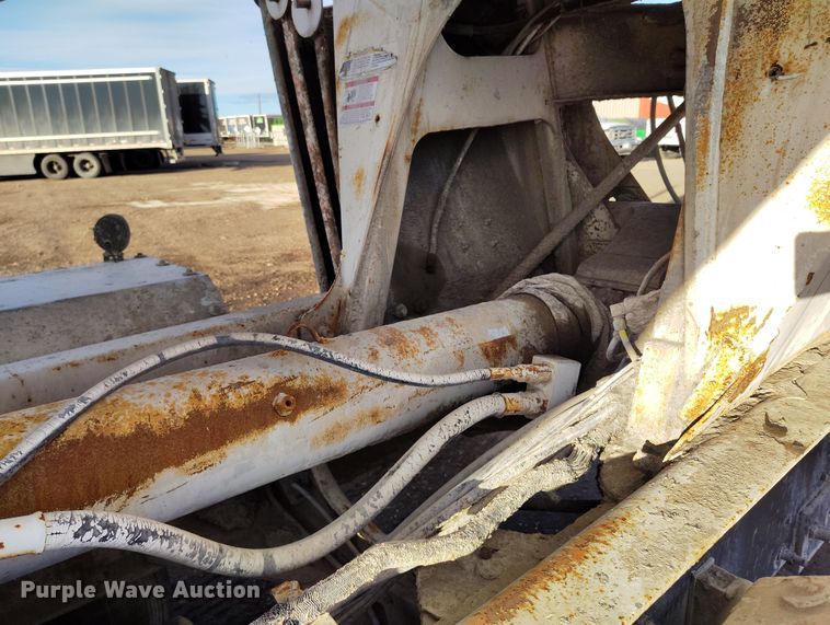 image for item DV6701 2006 International Paystar 5500i ready mix truck