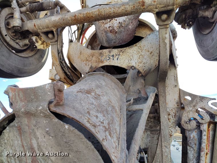 image for item DV6701 2006 International Paystar 5500i ready mix truck