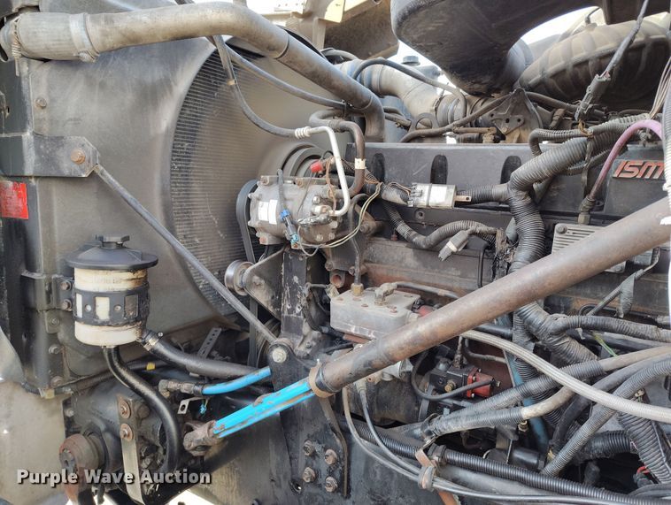 image for item DV6701 2006 International Paystar 5500i ready mix truck