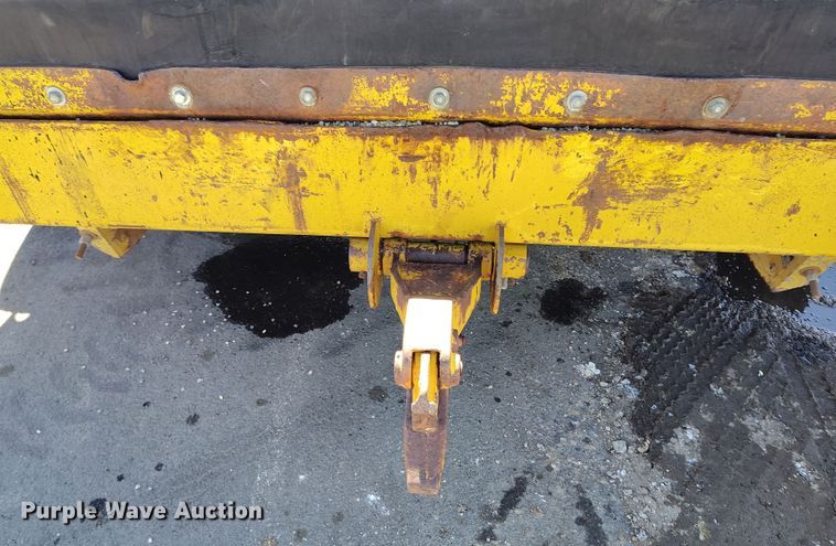 image for item DV6704 Etnyre chip spreader