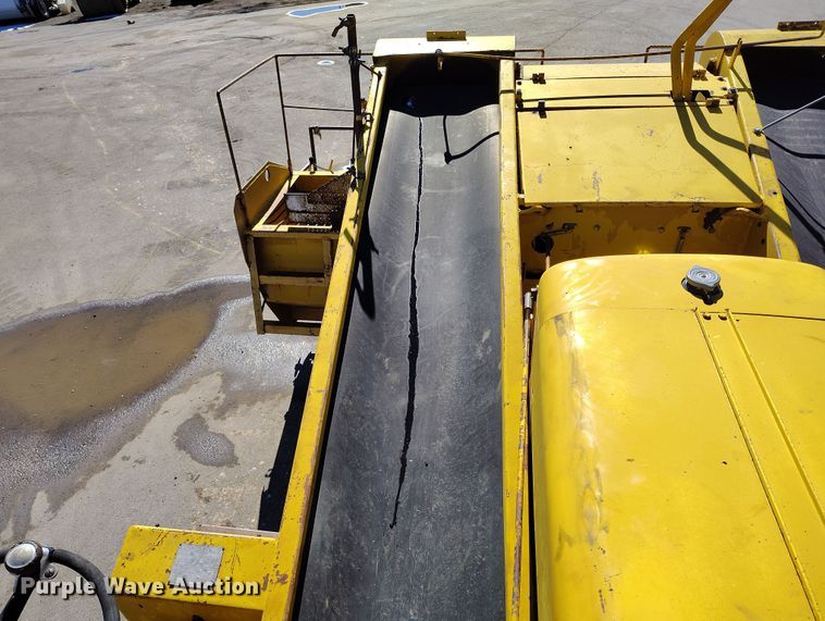 image for item DV6704 Etnyre chip spreader