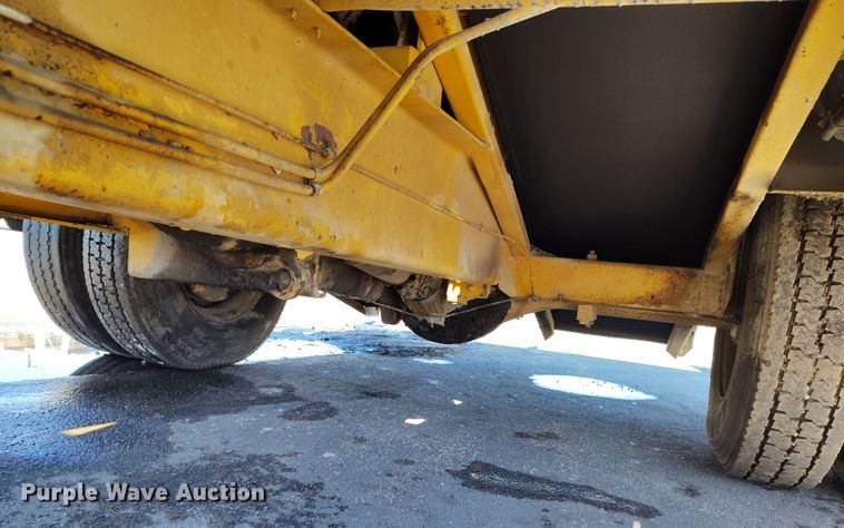 image for item DV6704 Etnyre chip spreader