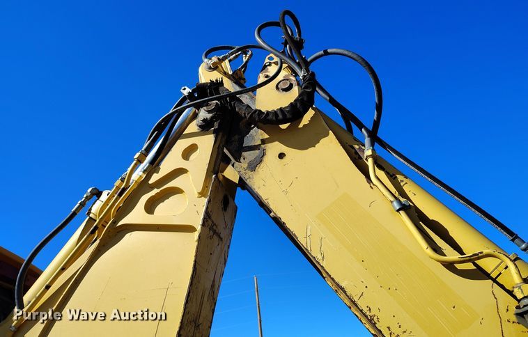 image for item DV6705 2001 John Deere 310G backhoe