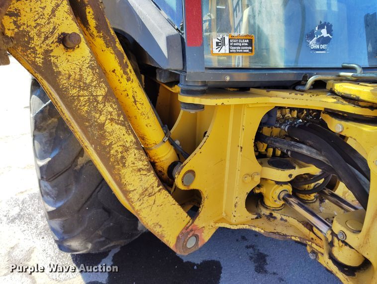 image for item DV6705 2001 John Deere 310G backhoe