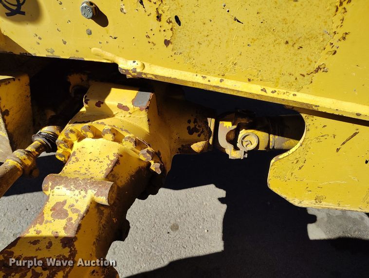 image for item DV6705 2001 John Deere 310G backhoe