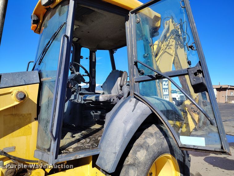 image for item DV6705 2001 John Deere 310G backhoe
