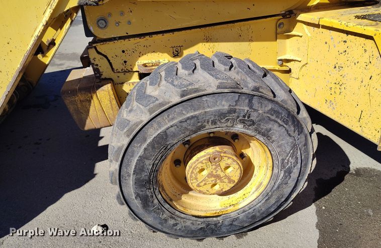 image for item DV6705 2001 John Deere 310G backhoe