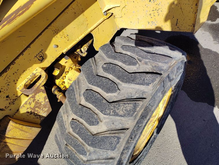 image for item DV6705 2001 John Deere 310G backhoe